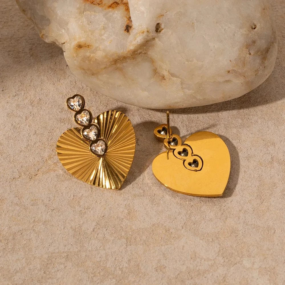 as picture / 1 European American retro style 18K stainless steel white zircon heart earrings fashion jewelry earrings stud earrings