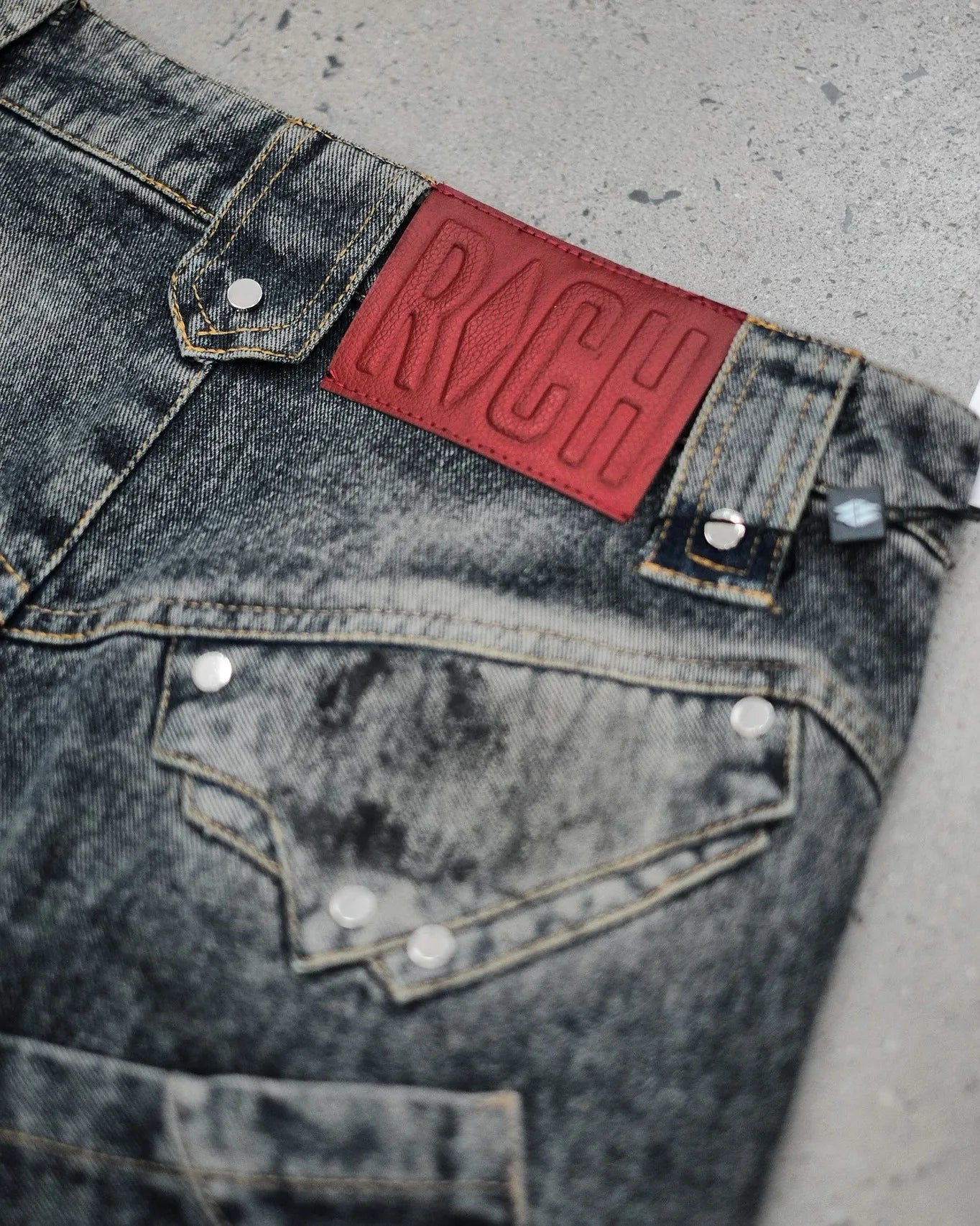 Baggy Denim Jeans Zippered Ripped Detailing Streetwear Gothic Style - SN Wigs & More