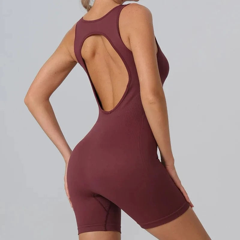 BESTWAYCLOX New seamless knitted yoga suit women's sportswear fitness hip lift chest pad shock-absorbing suspender jumpsuit 2024