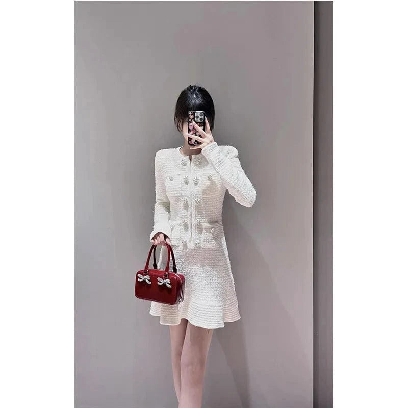 Bettergirl New Autumn And Winter Fashion New Lady Ivory White Temperament Fashion O-neck Button Decorated Knitted Short Dress