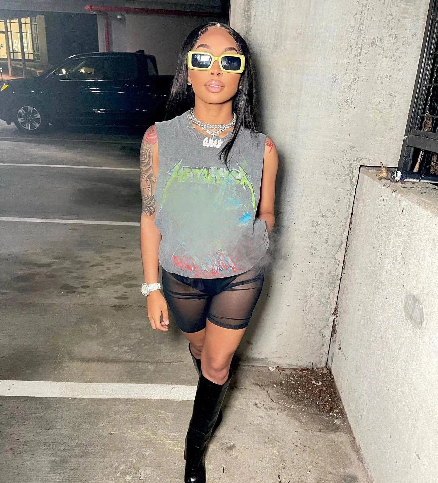 Bomblook C228TP 2024 Summer Slogan Top Street Casual Graphic Brand Print Sleeveless Tank Top Slim Fit T-Shirt Customized Shirts