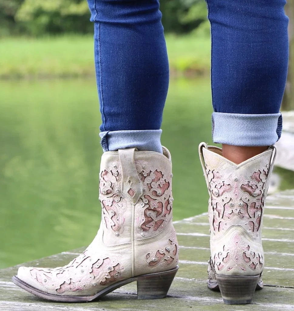 BUSY GIRL MLE3001 New style autumn winter women's shoes retro breathable pointy embroidery women's high heel ankle boots