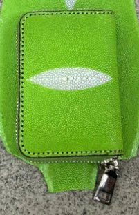 Card Holder Stingray Pearl Leather Elegant Minimalist Style - SN Wigs & More