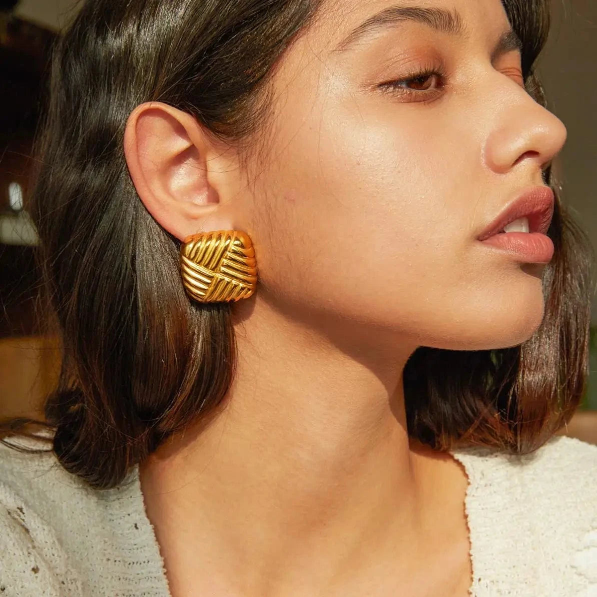Chunky / E2898 E2898 New Trendy 18K PVD Gold Stainless Steel Jewelry Square Geometric Shape Texture Stud Earring Clean Fit