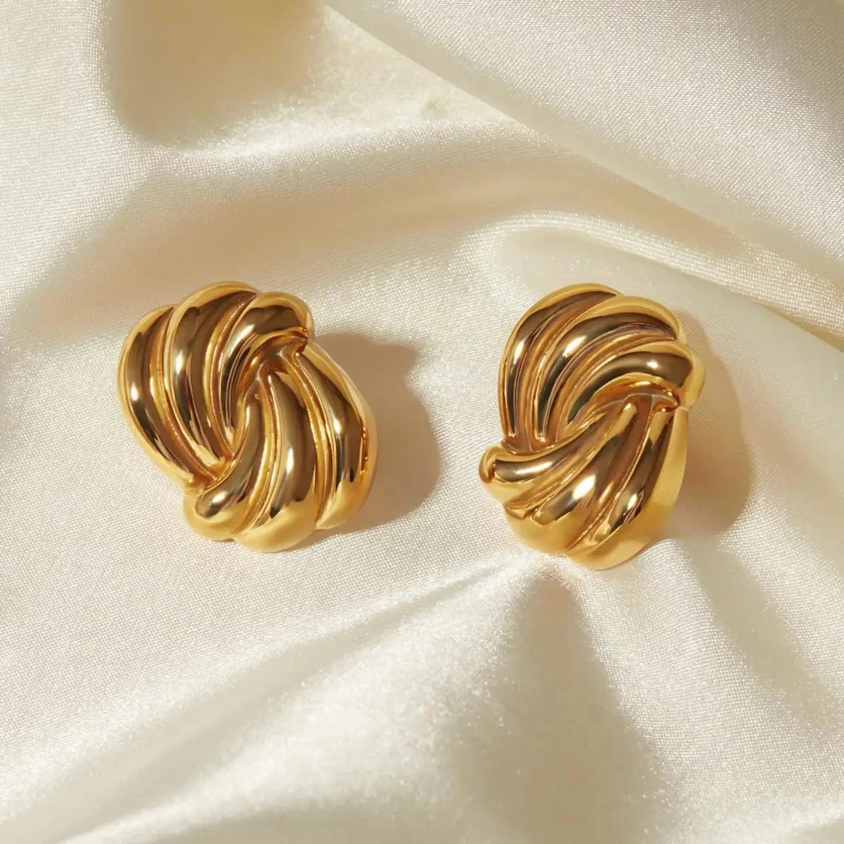 Chunky / E2901 E2901 Fashion Stud 18K PVD Gold Stainless Steel Jewelry Chunky Stud Texture Wave Earring Women Daily