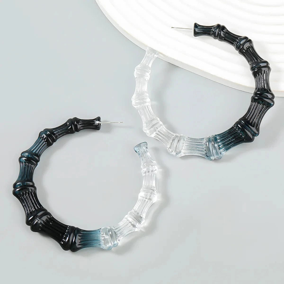 classic / classic / Black white Pink Green New Contrasting Color Acrylic C-shaped Round Bamboo Earrings Exaggerated Hoop Ear Rings Fashion Women Jewelry