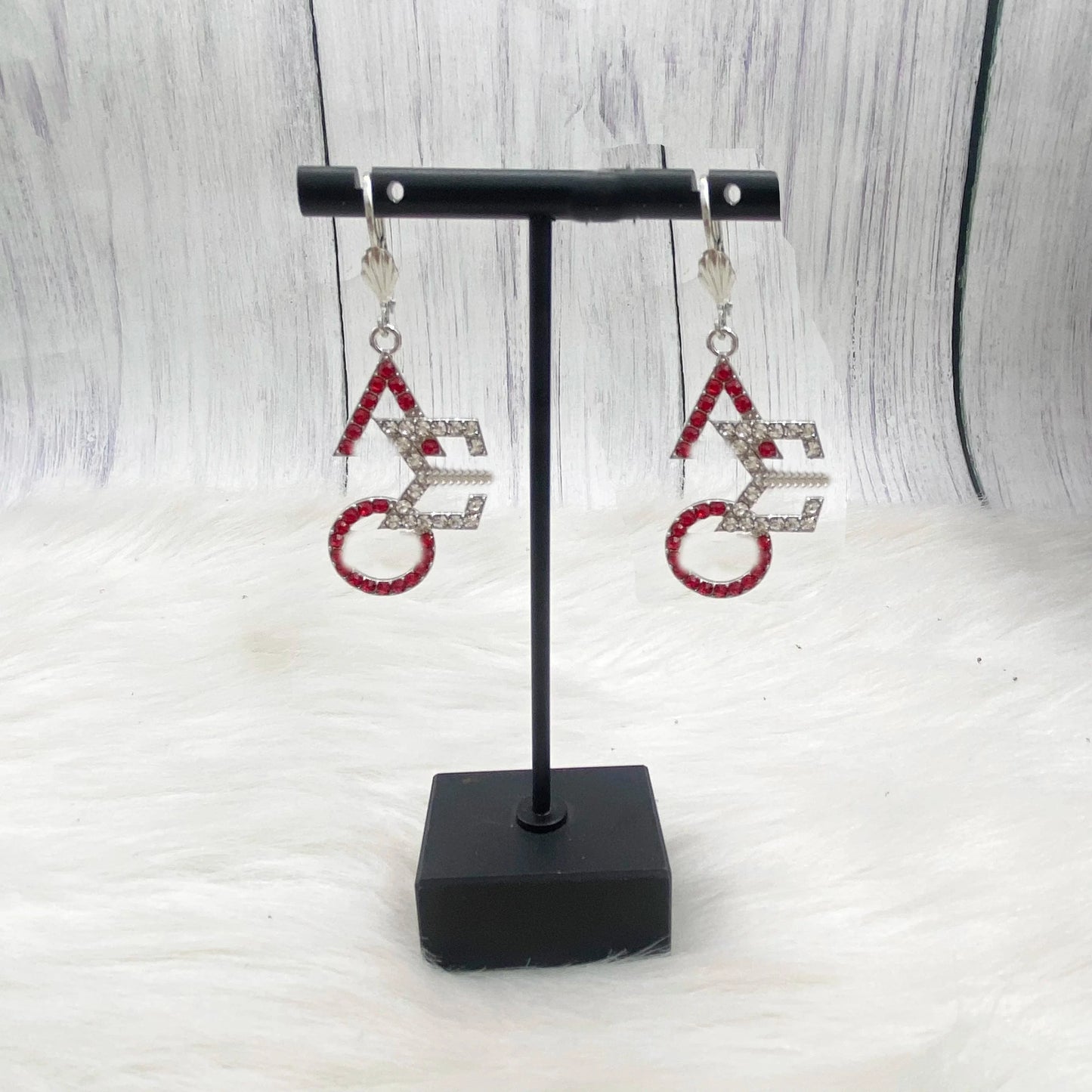 classic / classic / incline DELTA SIGMA THETA CUSHION SHAPE DST EARRINGS with Rhinestone