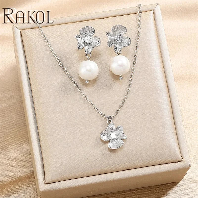 Classic / White RAKOL SP3579 Fashion Pearl Pendant Necklace Earrings Jewelry Set 2023 AAA Zirconia Flower Set Real Gold Plated Jewelry Set