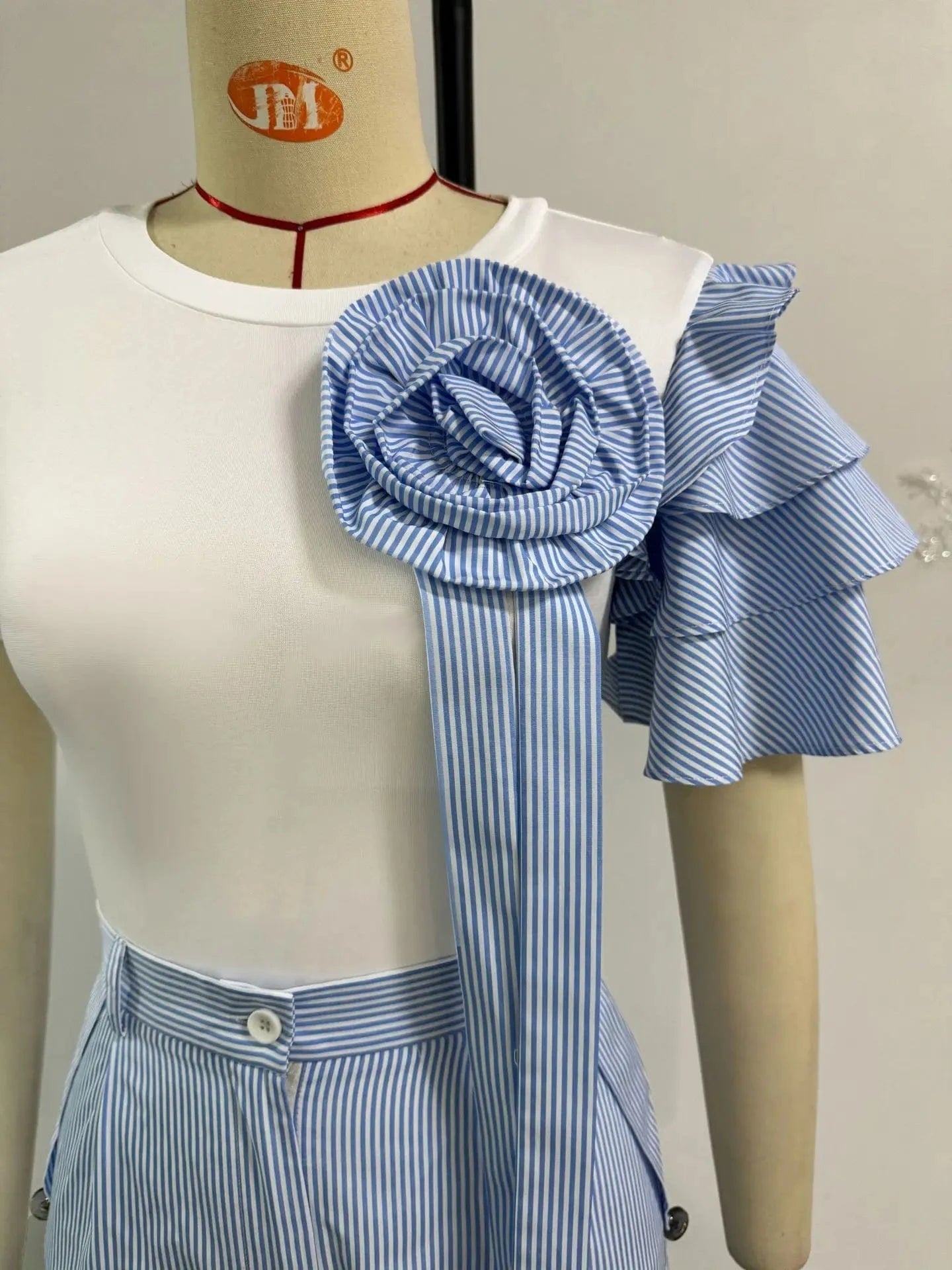 CM.YAYA Street Women's Set Short Sleeve T-shirt and Striped Floral Splicing Romper Wide Leg Pants Elegant Two 2-Piece Set Outfit