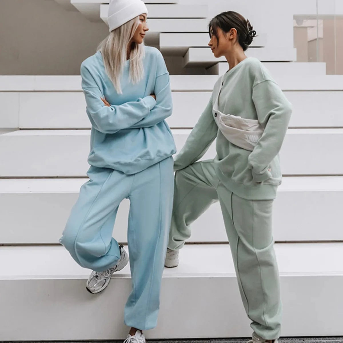 Custom Logo Sweatsuit Workout Fitness Fleece Plus Size Hoodie sweatshirts And sweatpants Jogger Tracksuit For Women
