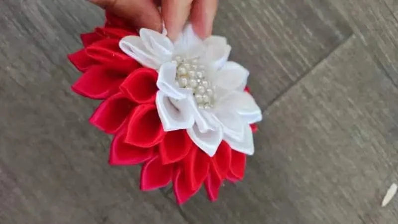 Customized Large Handmade Ribbon Delta Red White Pink Green Sigma Pearl Soror Sorority Saint Flower Brooches
