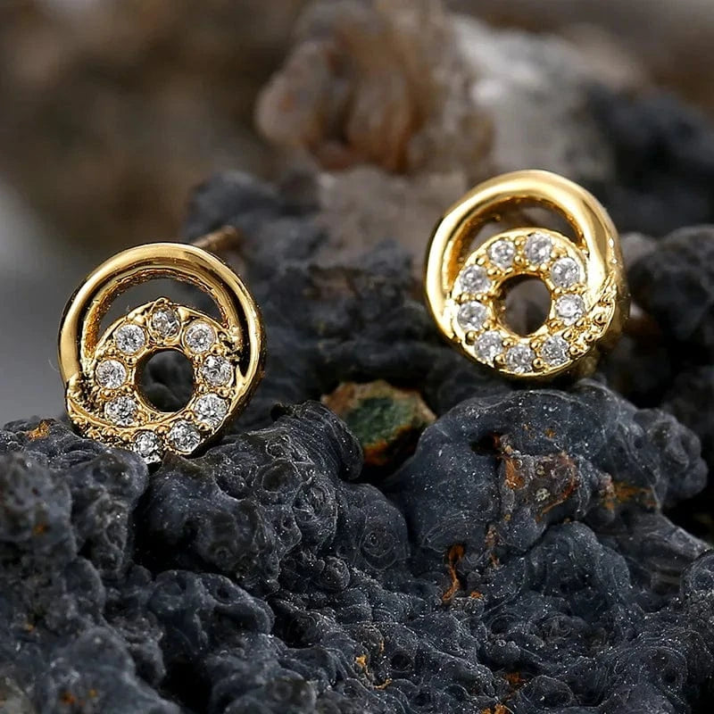 CYE0563 2024 New Ear Studs Female Exquisite Jewelry Brass Gold Plated circle Zircon Earrings