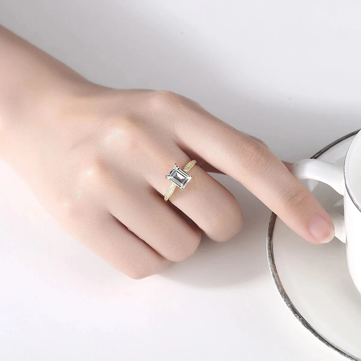 CZCITY Dainty Gold Unique Silver Lady 925 Trendy Cz Zircon Finger Golden Big Korean Emerald Cut Square Stone Ring