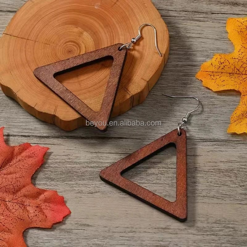 Delta Diva Lapel Pin Red Rhinestone White Pearl Brooch Greek Sorority Customized logo Lapel Pin Jewelry