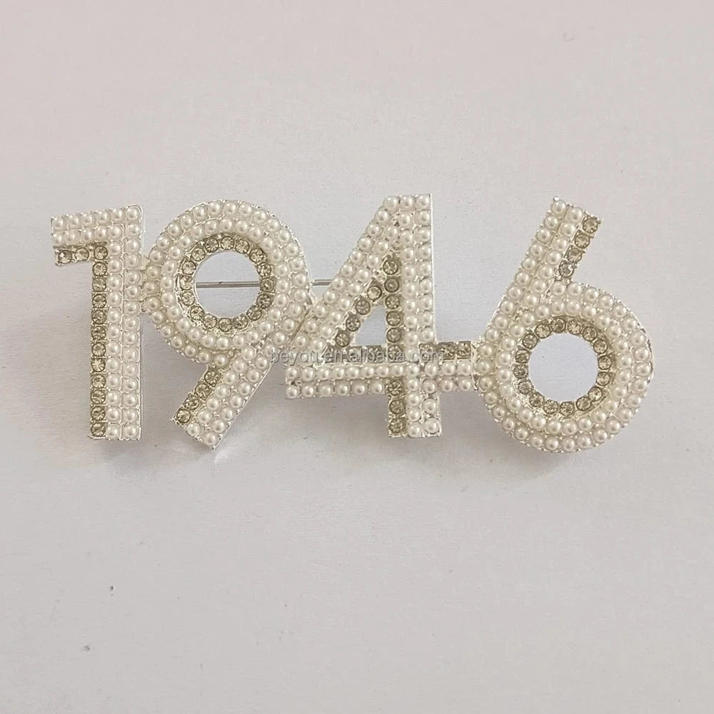 Digital 1920 1922 Fashion Metal Alloy Greek Sorority Brooch White Pearl Crystal Number Lapel Pin For Women Jewelry Accessories