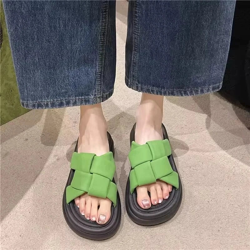 Dropshipping Custom Logo Colorful Women's Walking Slides Cross Band 2024 Summer Anti-Slippery Lightweight Ladies Slippers