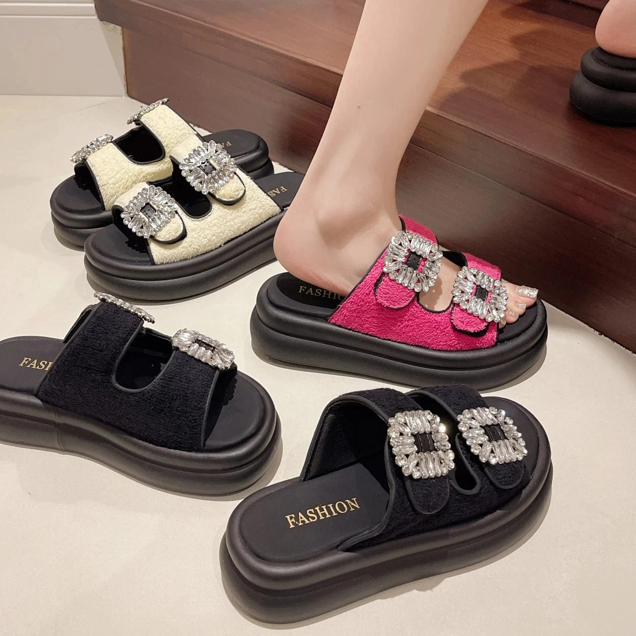 Dropshipping Custom Logo Rhinestone Ladies Comfortable Wedges Slippers Fashion Platform Slides with Anti-Slip Eva Insole