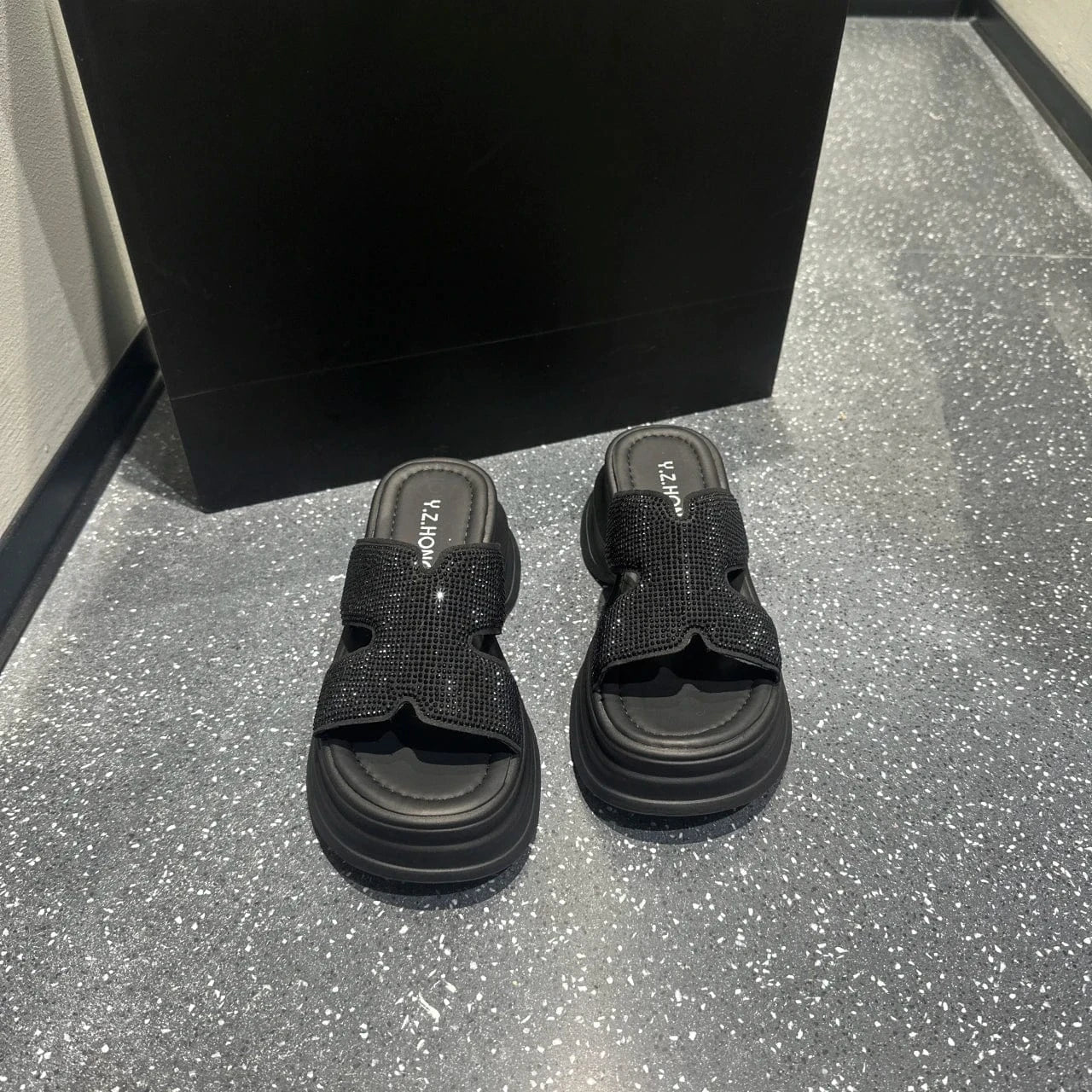 Dropshipping Custom Logo Summer New Rhinestone Slippers Breathable Comfortable Ladies Wedges Sandals