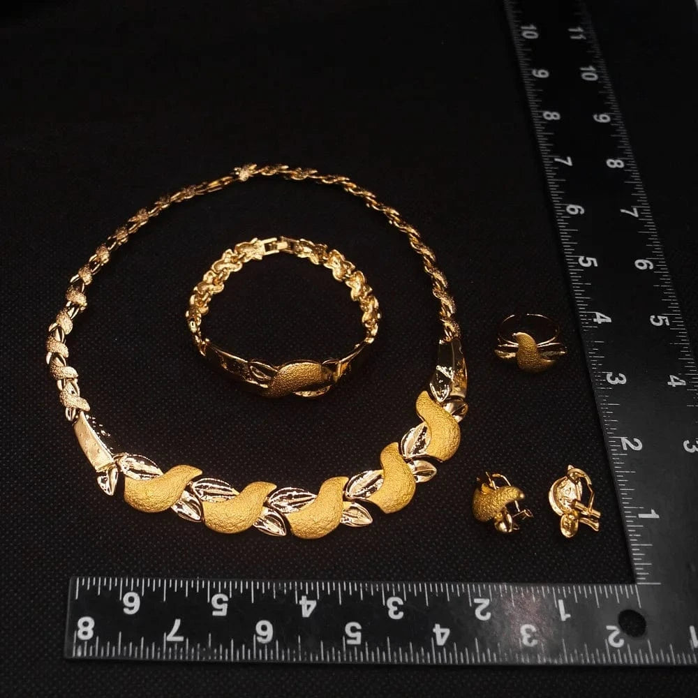 DSC03000 Dubai Gold Jewelry Women Fashion Necklace Fine Jewelry Sets Women Necklace 18k Gold Plated Good Price New Design Jewelry Sets