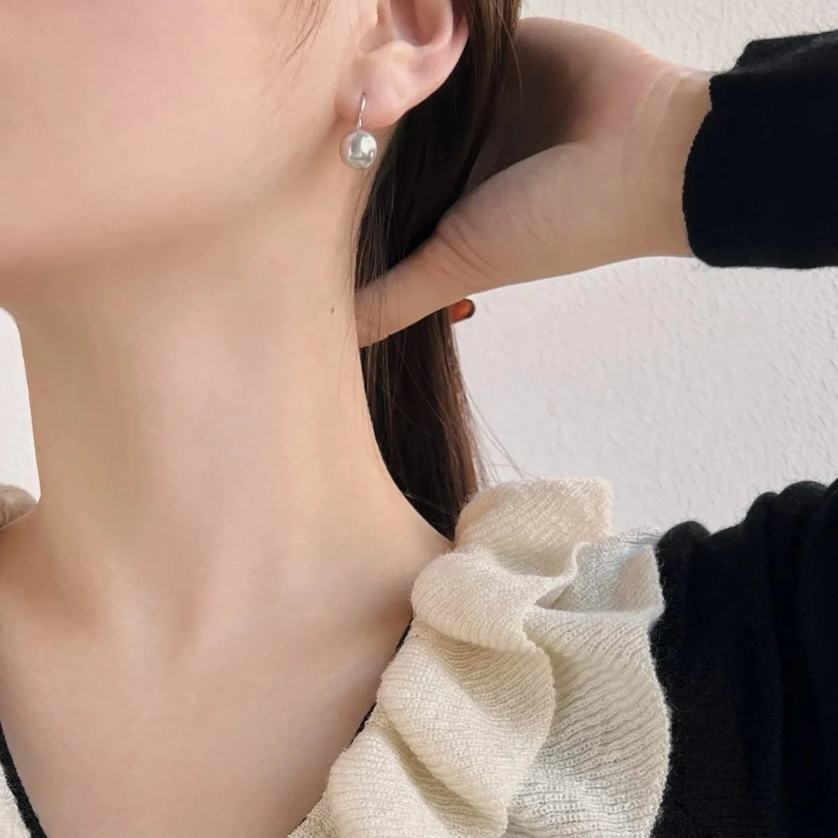 Dylam Fine Jewelry 925 Sterling Silver Shell Pearl Earring Cz Cubic Zirconia Wholesale Drop Natural Pearl Huggies Earrings Women