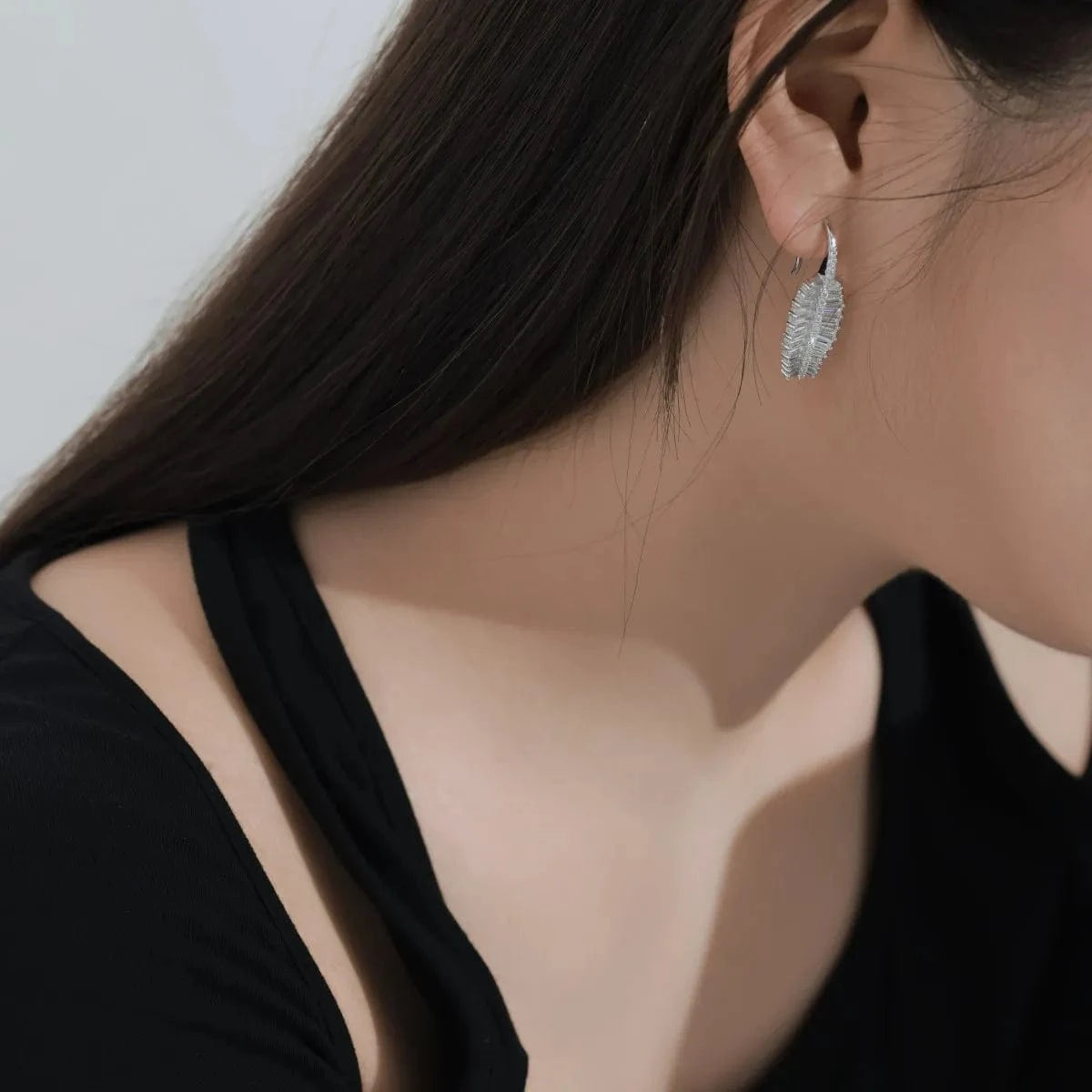Dylam High Quality Vintage Rectangle Cz Cubic Zirconia Hoop Earring Paved Sparking Bling Leaf Leaves Earrings Jewelry Women