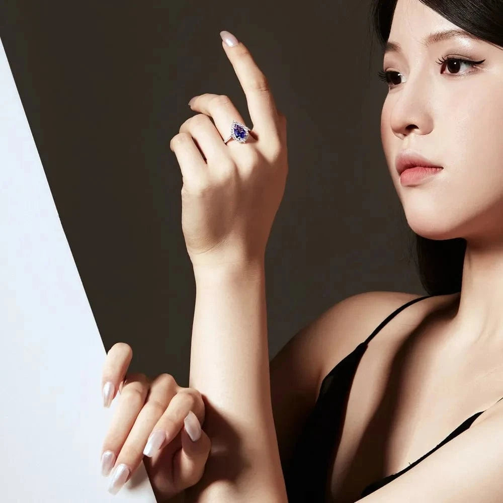 Dylam Luxurious 2 Carat Halo Style High Carbon Diamond Engagement Ring Pear Cut Shape 925 Sterling Silver 8A Cubic Zirconia