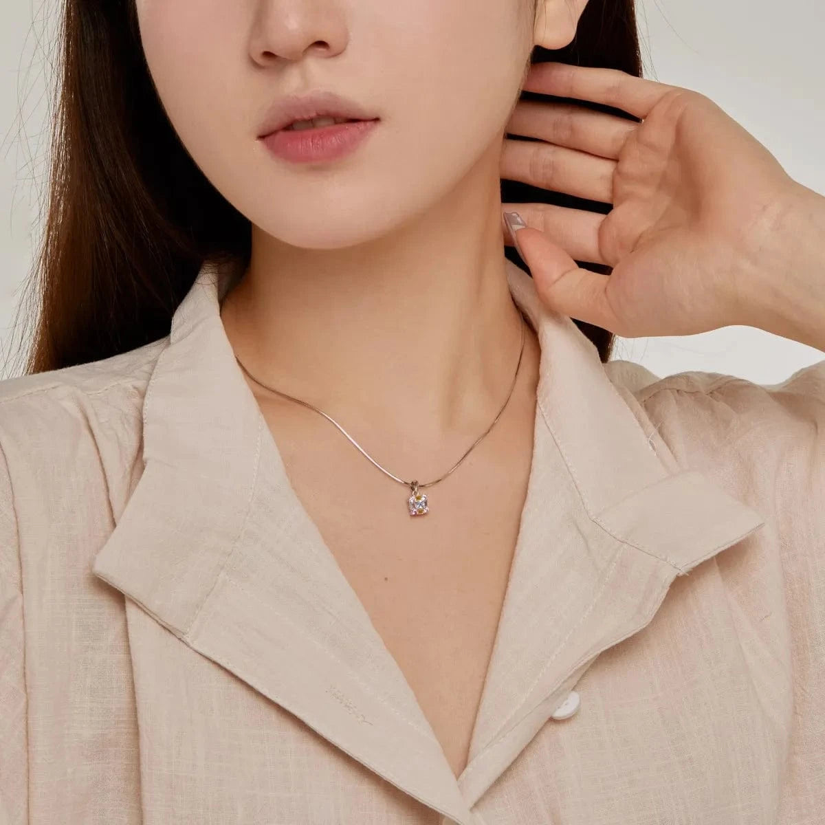 Dylam S925 Sterling Silver Clavicle Chain Necklace Geometric Color Zirconia Design Woman Snake Bone Chain Wholesale Jewelry