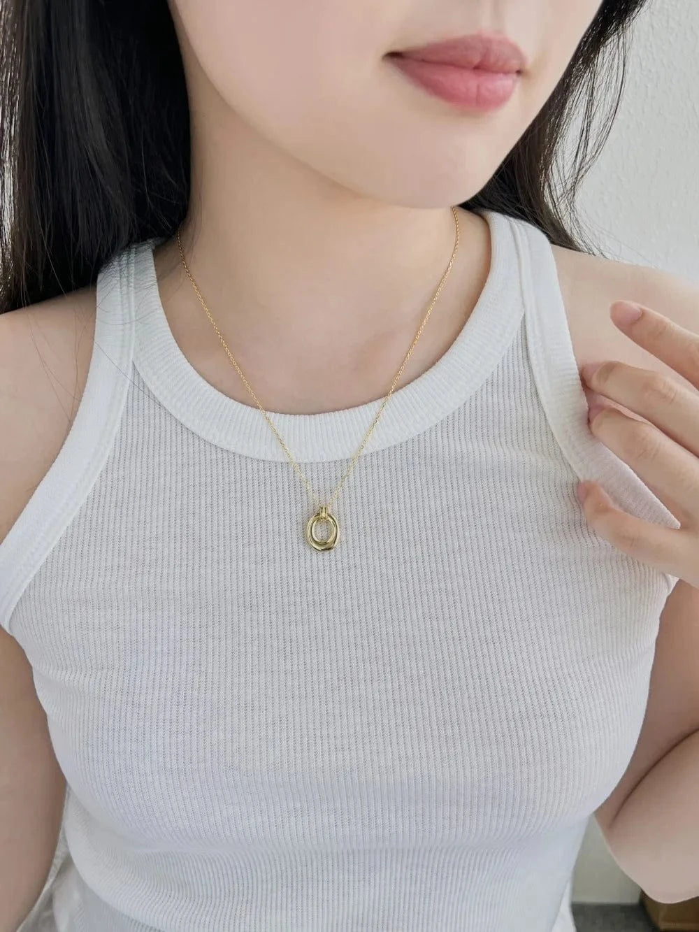 Dylam Stylish Minimalist Design Jewelry Women S925 Rhodium 18K Gold Plated Circle Hallow Out Smooth Surface Pendant Necklace