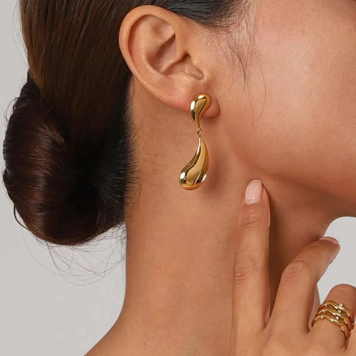 E1861 E1861 Waterproof Stainless Steel 18K Gold Plated Tear Drop Bulky Chunky Hollow Water drop Stud Post Earring