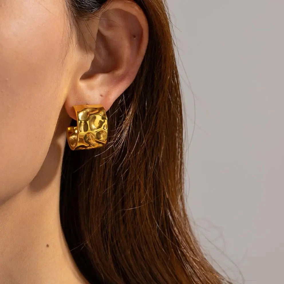 E2023 E2023 Trendy 18K Stainless Steel Gold Plated Jewelry Gift CC Shaped Wide Texture Earrings for Women
