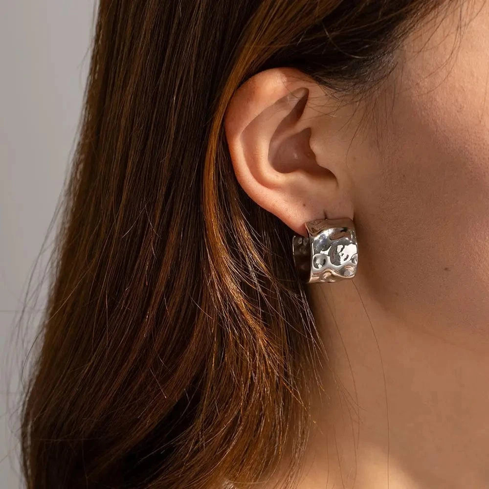 E2023 E2023 Trendy 18K Stainless Steel Gold Plated Jewelry Gift CC Shaped Wide Texture Earrings for Women