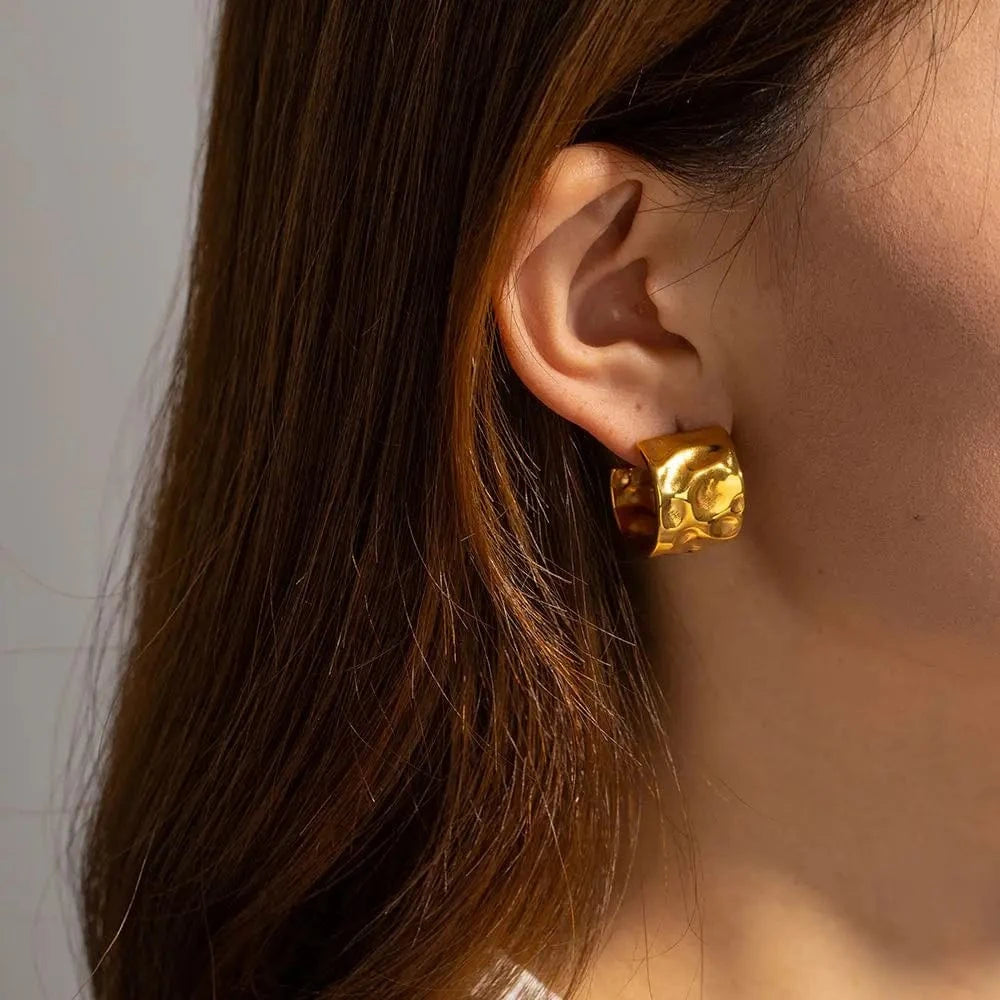 E2023 E2023 Trendy 18K Stainless Steel Gold Plated Jewelry Gift CC Shaped Wide Texture Earrings for Women