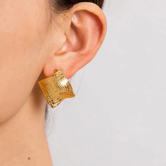 E2065 E2065 Waterproof 18K Gold Plated Square Crease Earring Stainless Steel Scratch Stud Earrings for Girls