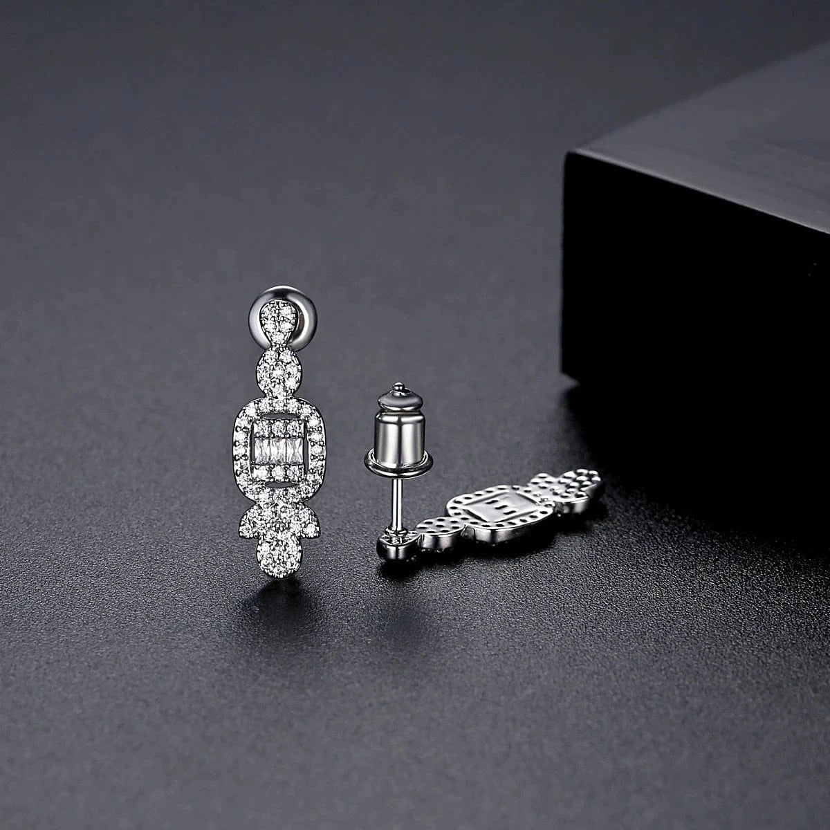 E21051317 LUOTEEMI Top Fashion Bridal Jewelry Charm Trendy Erring Woman Modern Selling 2022 Braid Lady Organizer Drop Earring