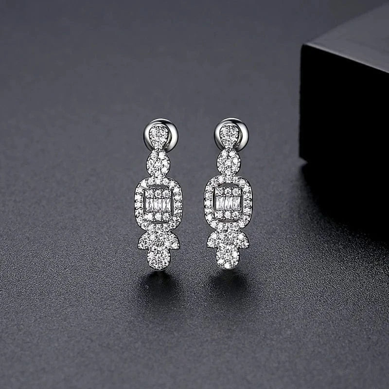 E21051317 LUOTEEMI Top Fashion Bridal Jewelry Charm Trendy Erring Woman Modern Selling 2022 Braid Lady Organizer Drop Earring