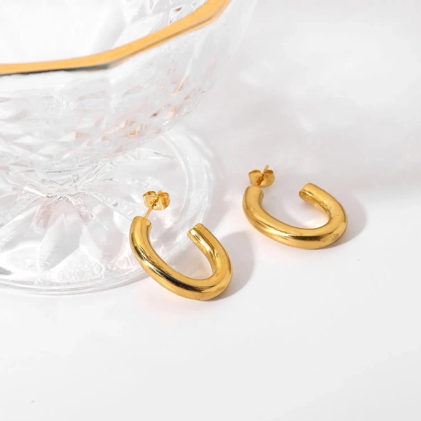 E2239 E2239 Water Proof 18K Gold Plated Stainless Steel Earrings Jewelry C Shaped Oval Huggie Earrings for Women