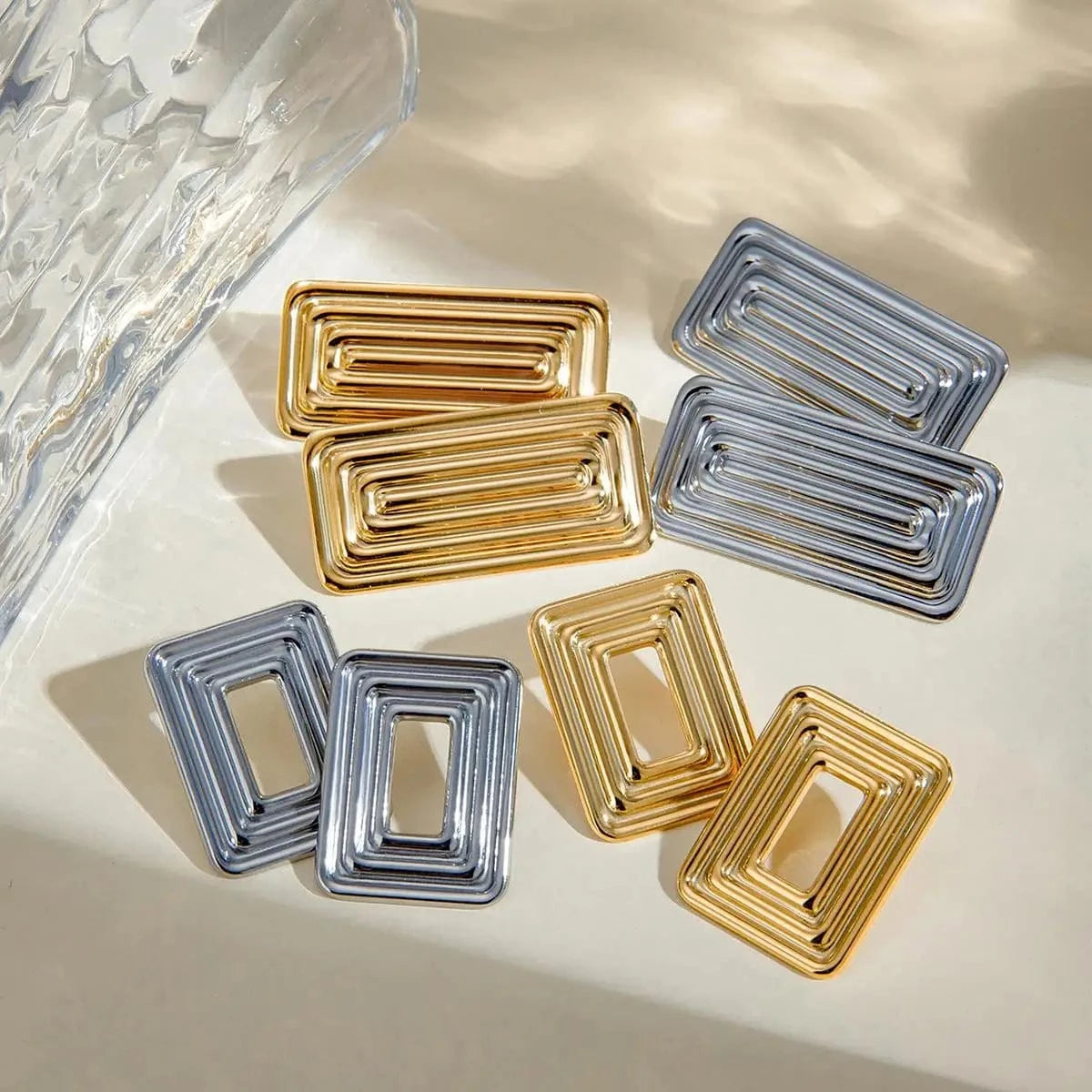 E2688 Waterproof 18K Plated Stud Earring Stainless Steel Clip Pattern Textured Loop shape Chunky Smooth Earring Women Gift