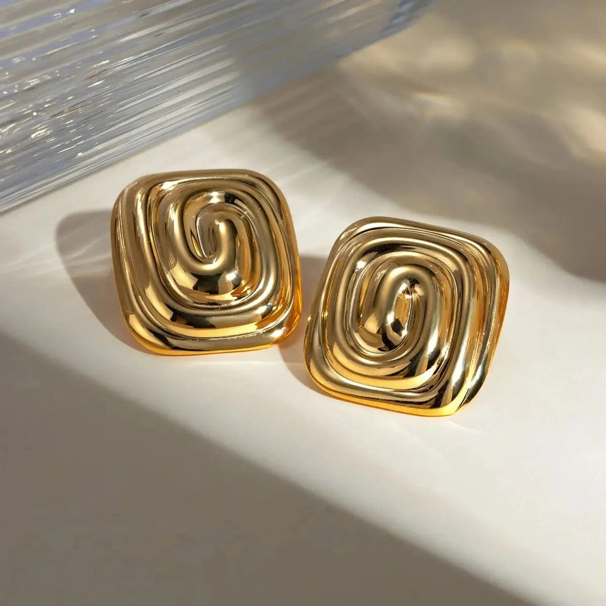 E2907 Jewelry High Polish 18K Gold Plated Stainless Steel Rectangle Square Spiral Hammer Stud Earring