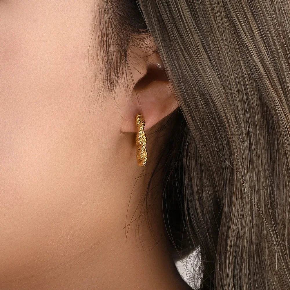 E6796 Small Thin Twisted Hoop Earrings Gold Plated Stainless Steel Hoop Earring For Woman Jewelry