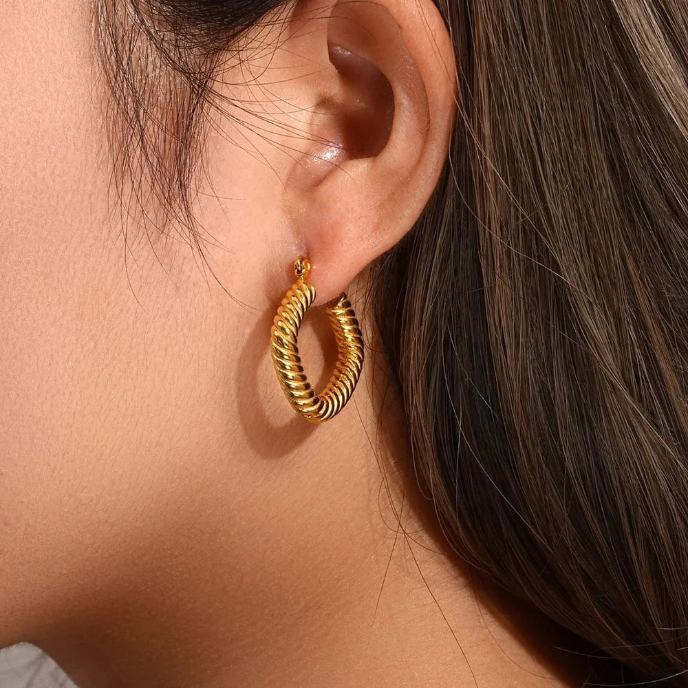 E6818 Drop Ship Chunky Croissant 18k Gold Plated Twist Hoop Earring Tube Cc Hoop Earrings Jewelry For Women