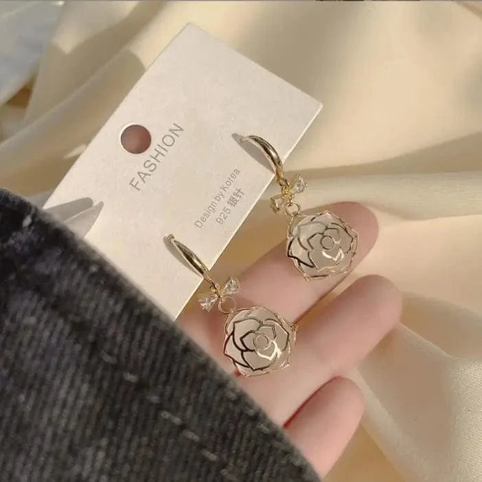 EH3327 Crystal Long Chain Earrings 925 Silver Needle Butterfly Jewelry Women Fashion Pearl Flower Cluster Earrings