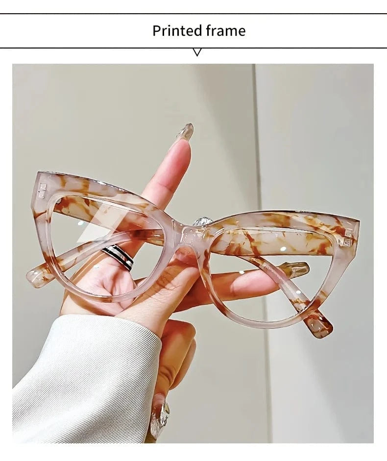 Elegant Cat Eye Reading Glasses with Metal Hinge - Minimalist Color Block Design, Fashion Presbyopic Eyewear +1.0 to +4.0