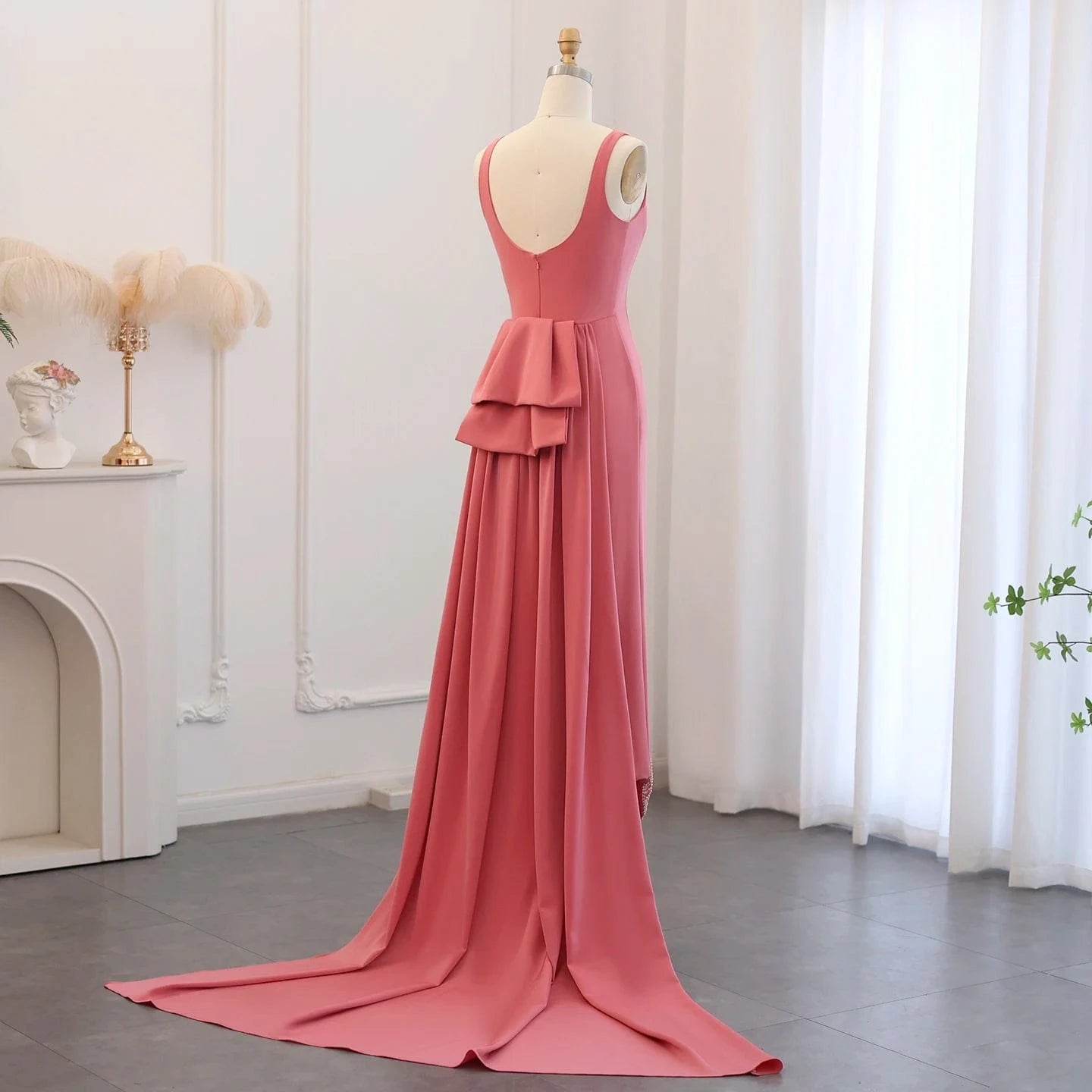 Elegant Coral Pink Scalloped Arabic Evening Dress 2024 Luxury Dubai Butterfly Beaded Women Wedding Party Gowns SZ471-2
