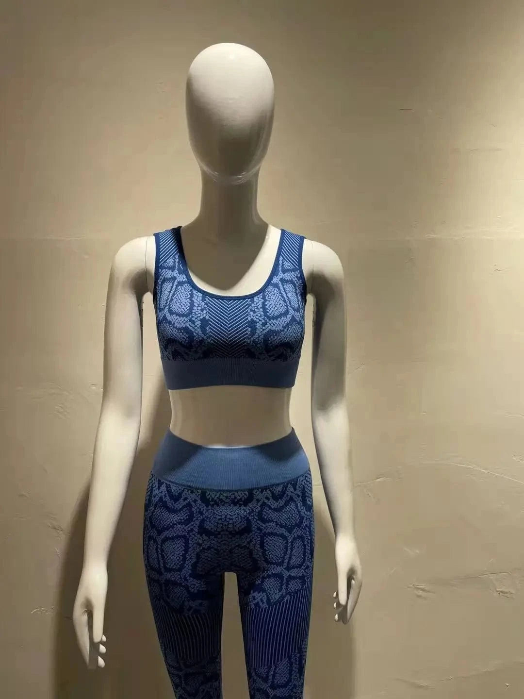 European and American snake print yoga suit sports vest high waist trousers seamless yoga suit track and field jogging suit