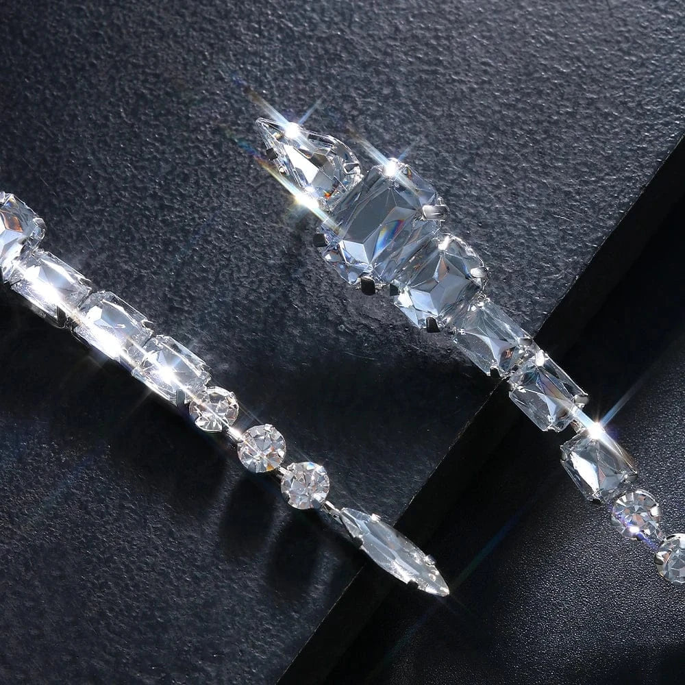 Exaggerated Big Rhinestone Dangle Drop Earrings Trendy Geometric Crystal Statement Earrings for Women Party
