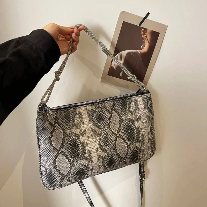 Factory wholesale handbags 2024 Light lady personality Underarm Bags lady design Snake Skin purses For Woman