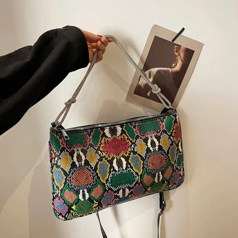 Factory wholesale handbags 2024 Light lady personality Underarm Bags lady design Snake Skin purses For Woman