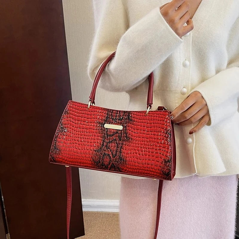 Factory wholesale High Quality handbags 2024 Light Lady Trendy Snake Skin Bags Lady Design Purses For Girls
