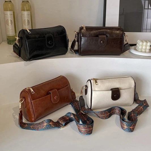 Factory Wholesale Trendy Handbags 2024 Young lady Wide Shoulder Strip Messenger Bags Lady popular design purses For Woman