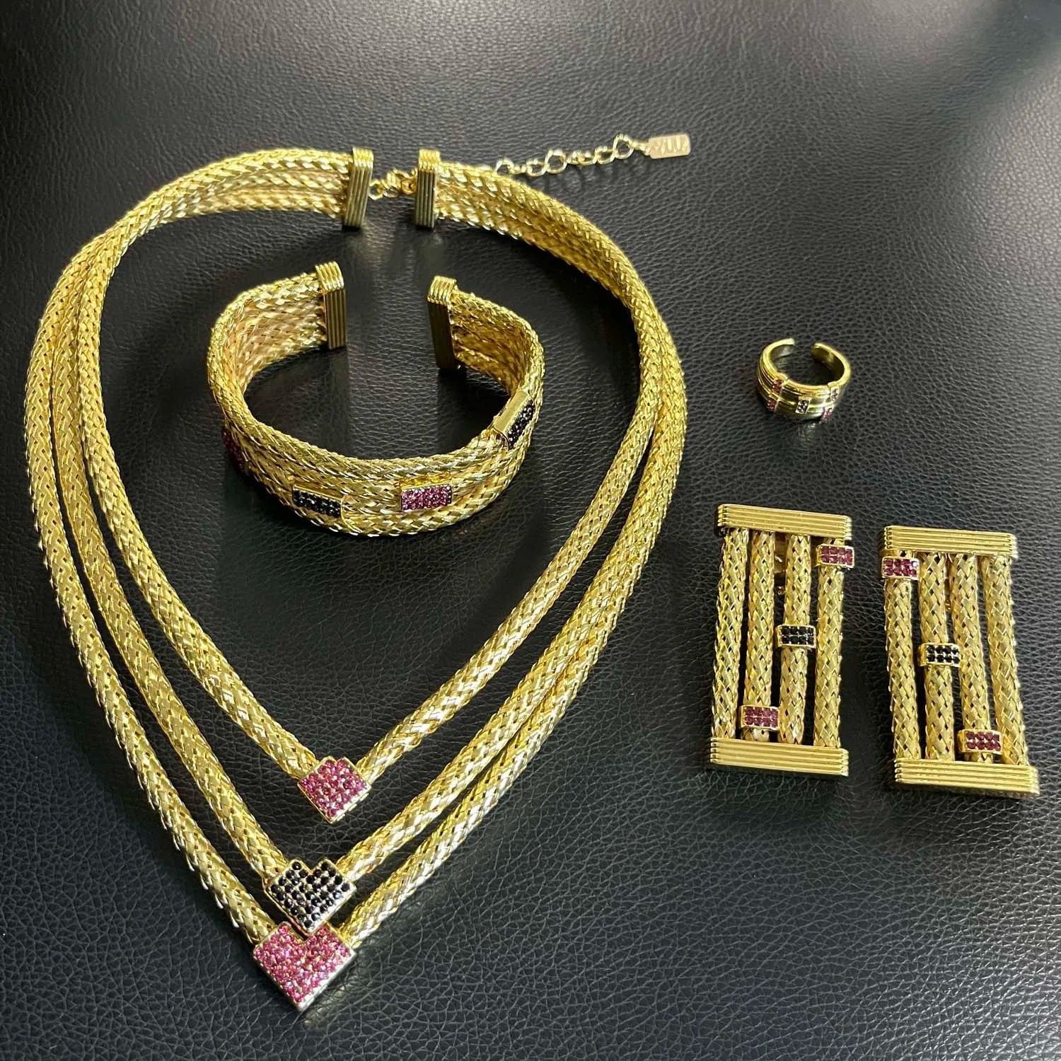Fashion 24 K Gold Plated Jewelry Set Fancy Wholesale Jewelry sets Brazilian Gold Plated Jewelry For Women Necklace Set Earrings